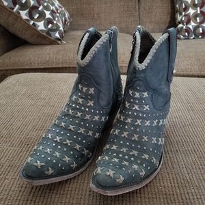 Liberty Black, Size 9, Black, but looks like gray